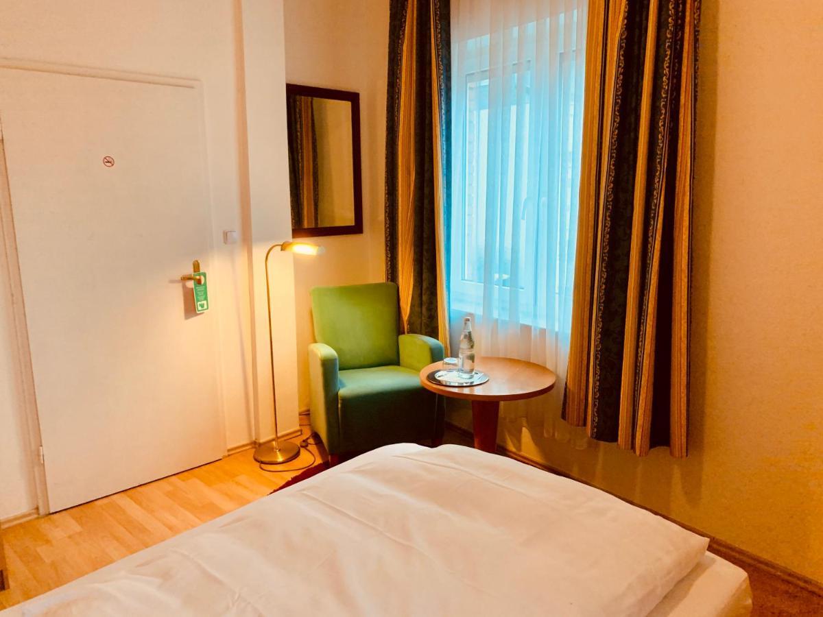 Hotel Gasthaus Zur Eule Cologne Extérieur photo